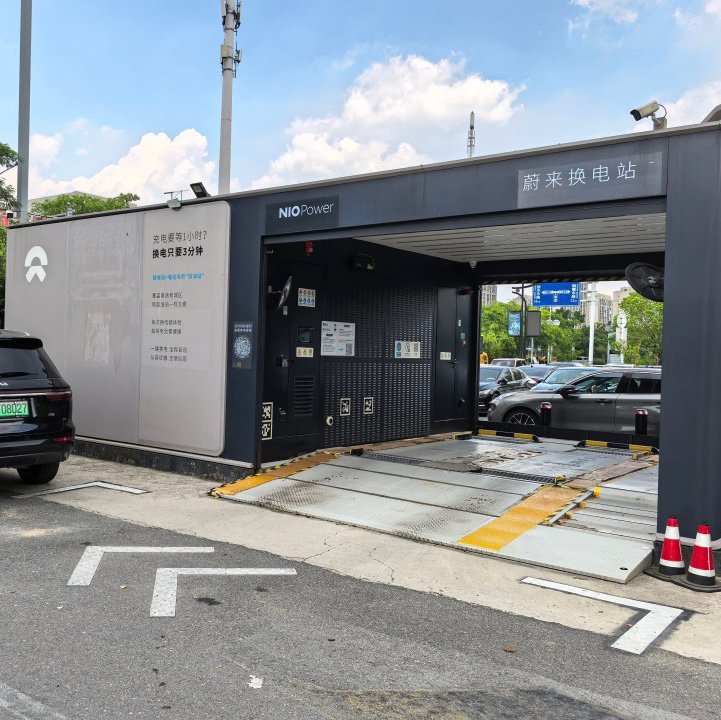 第一次体验换电，我被这3个瞬间倾覆认知