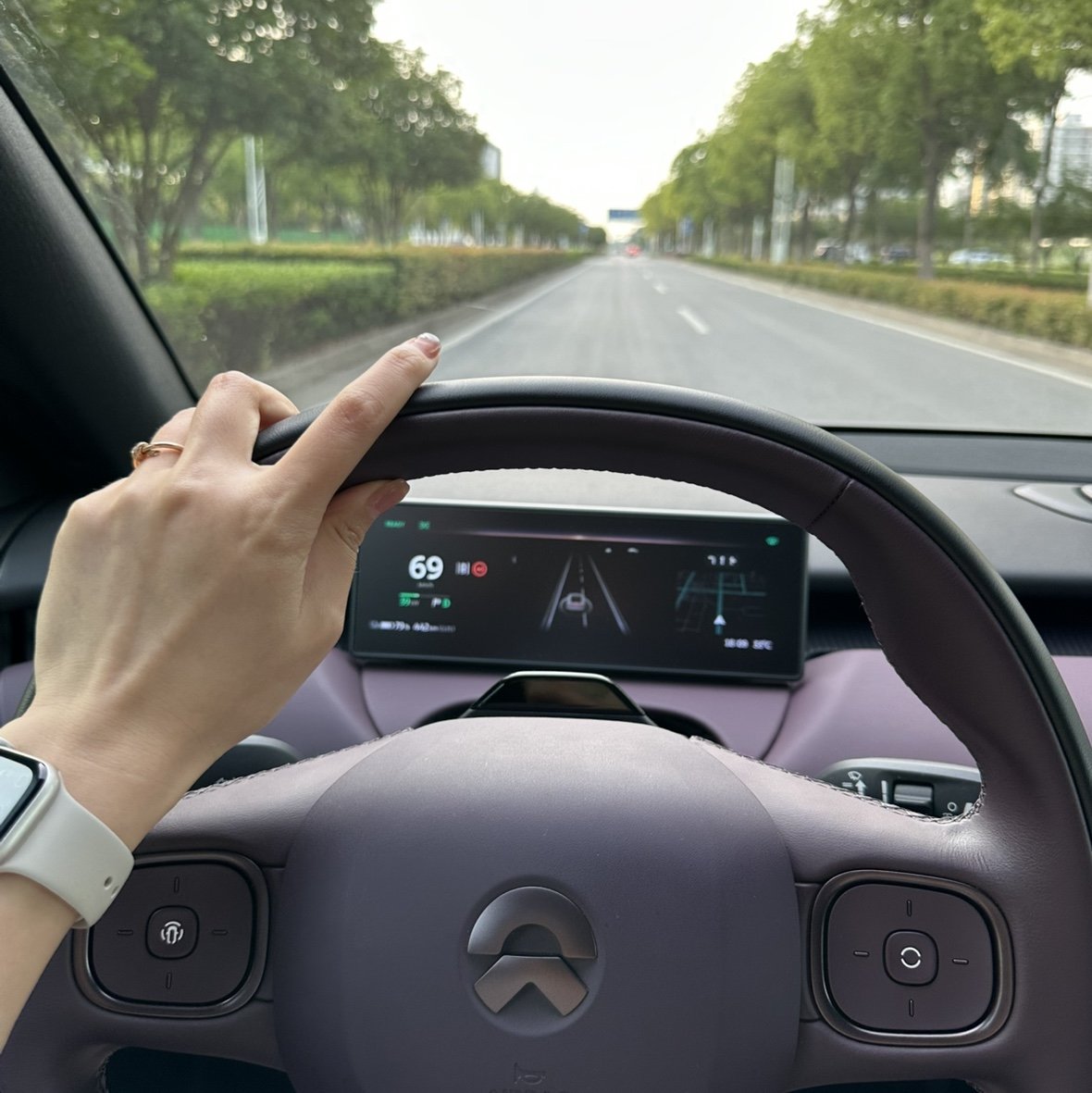 40℃高温下，ET5怎样让夏日开车离别“蒸笼”