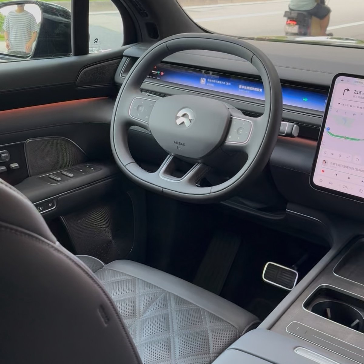 六座SUV首。∪翬S8大空间+知心设置超对味