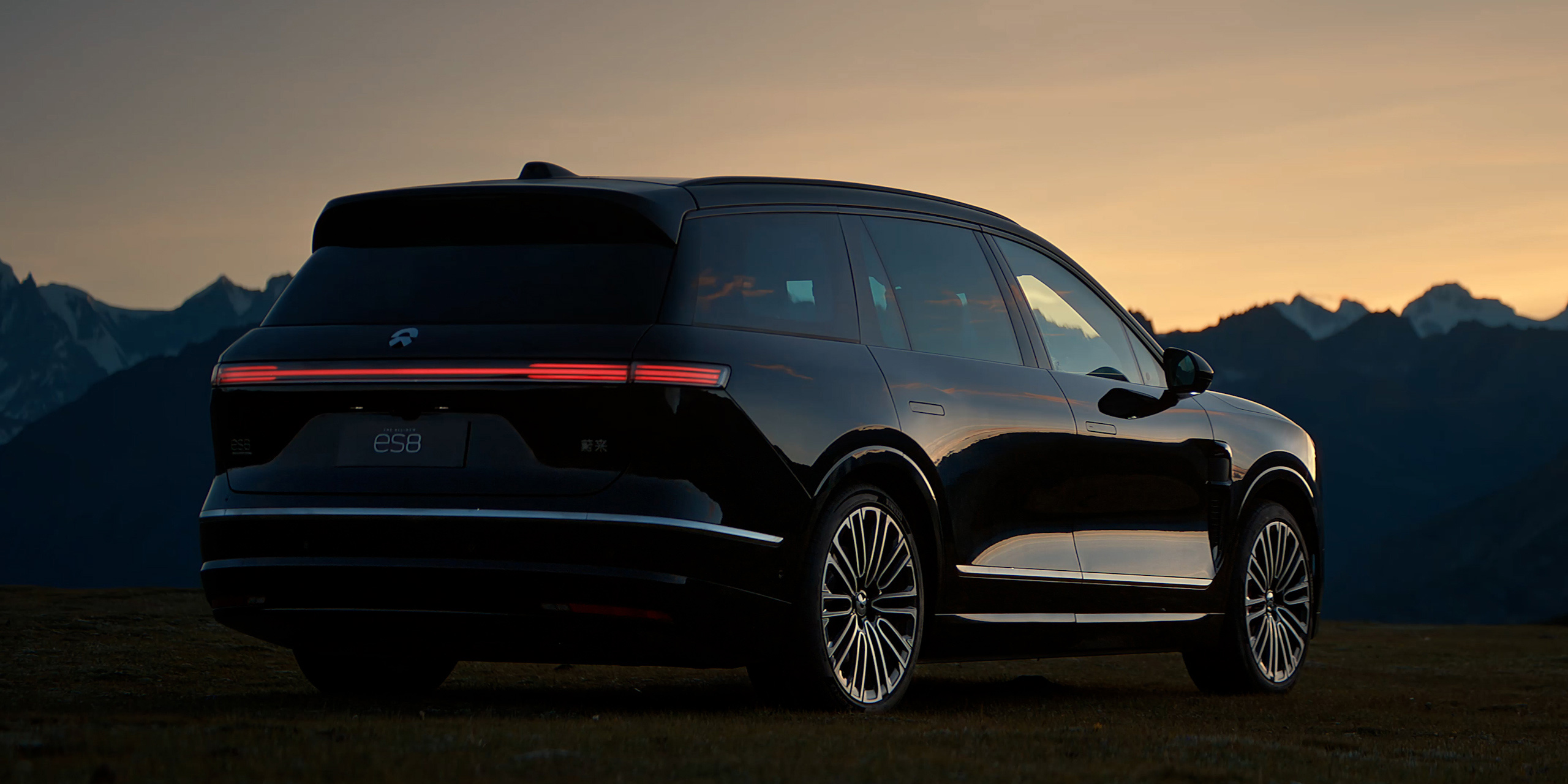 智能斜坡调平_蔚来全新ES8-NIO蔚来官网