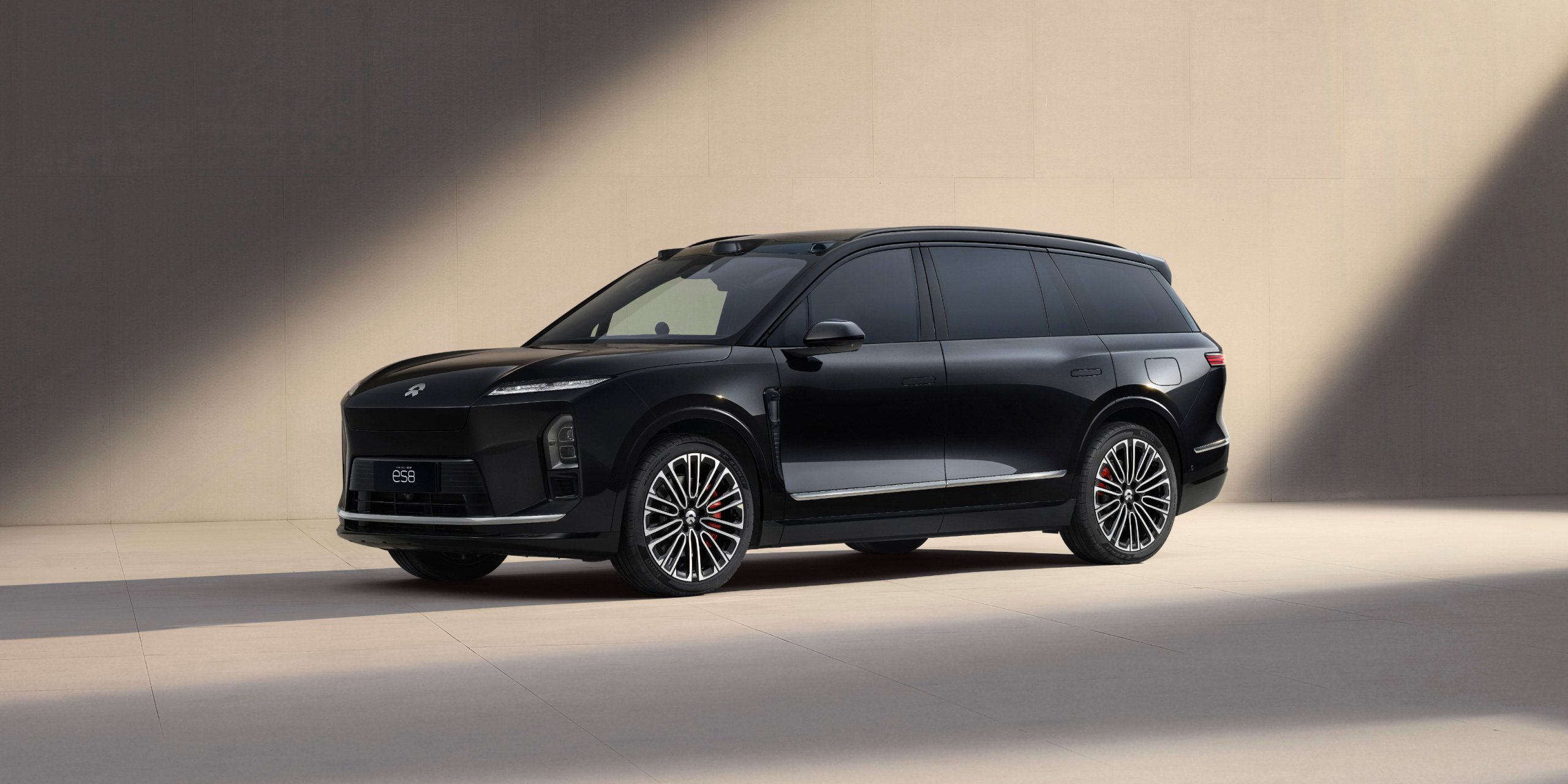 优雅修长车身轮廓_ag8大厅登录全新ES8-NIOag8大厅登录官网