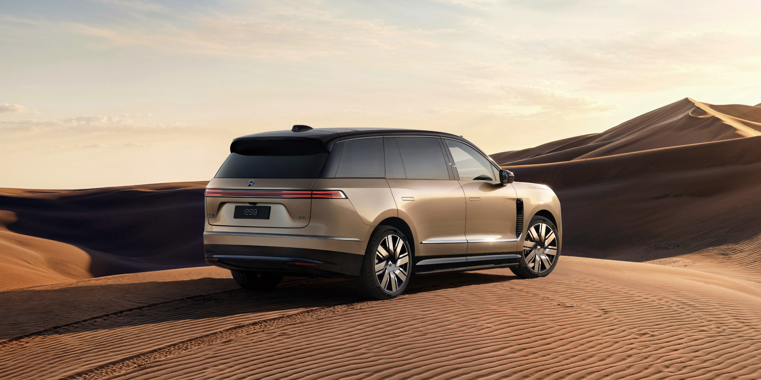 高阔有力的姿态_蔚来ES9-NIO蔚来官网