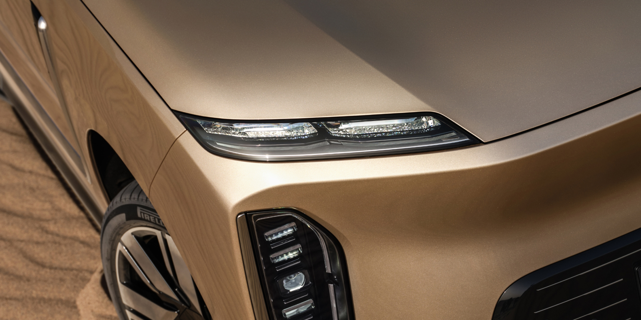 超纯晶钻日行灯_蔚来ES9-NIO蔚来官网