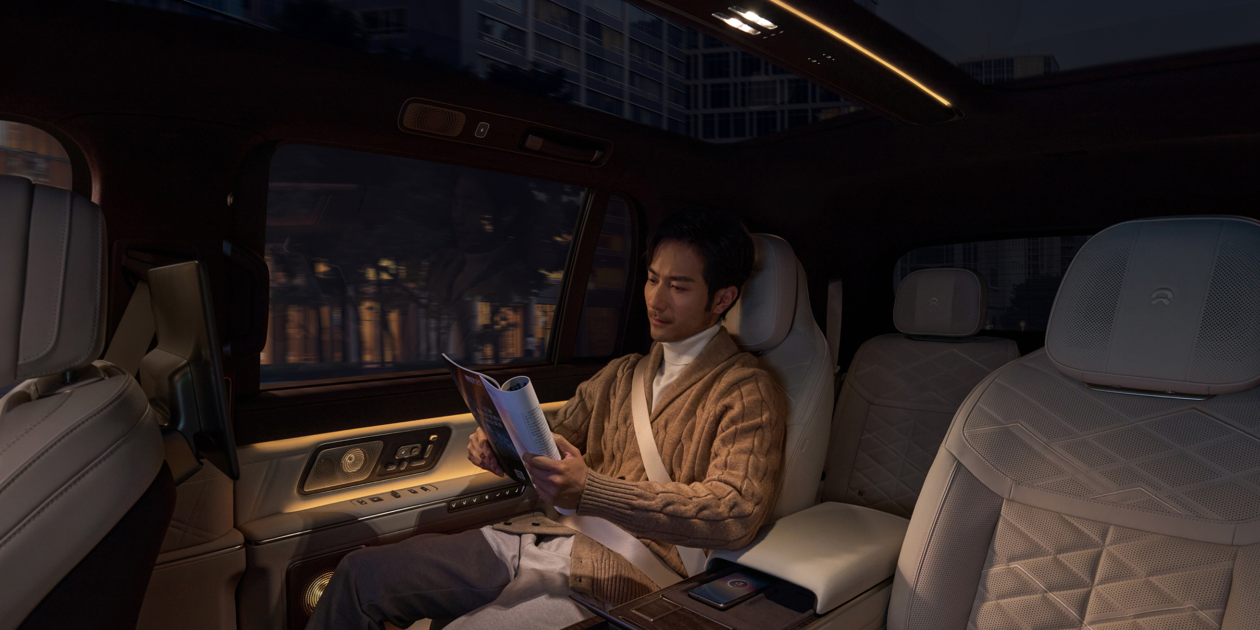 矩阵式智能追光阅读灯_蔚来ES9-NIO蔚来官网